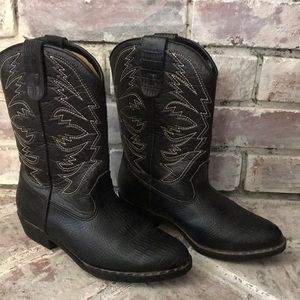 COWGIRL BOOTS 👢🤠🖤 SMART FIT BRAND Size 1